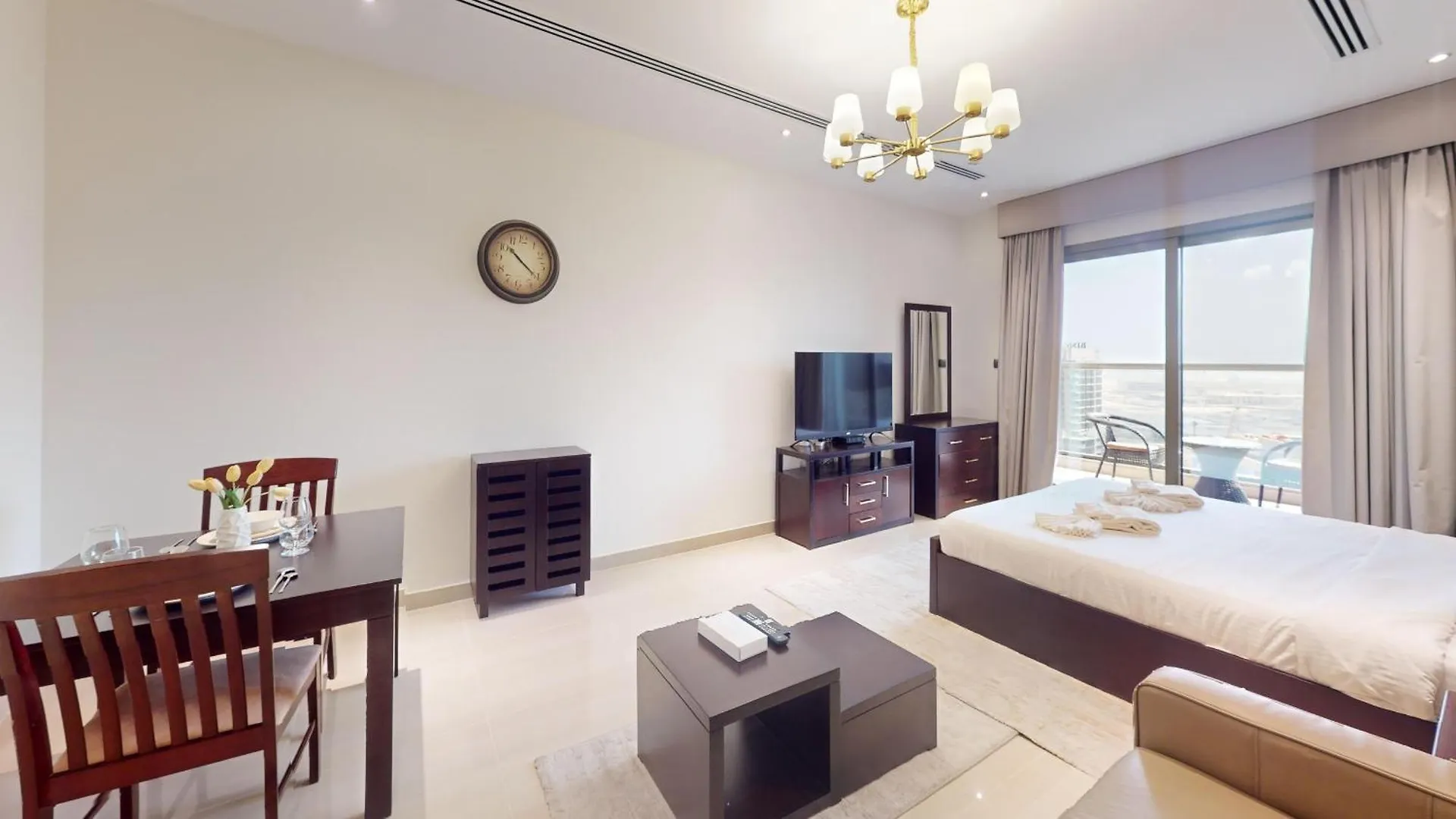 Primestay - Canal View Studio In Elite Downtown Dubai Apartment