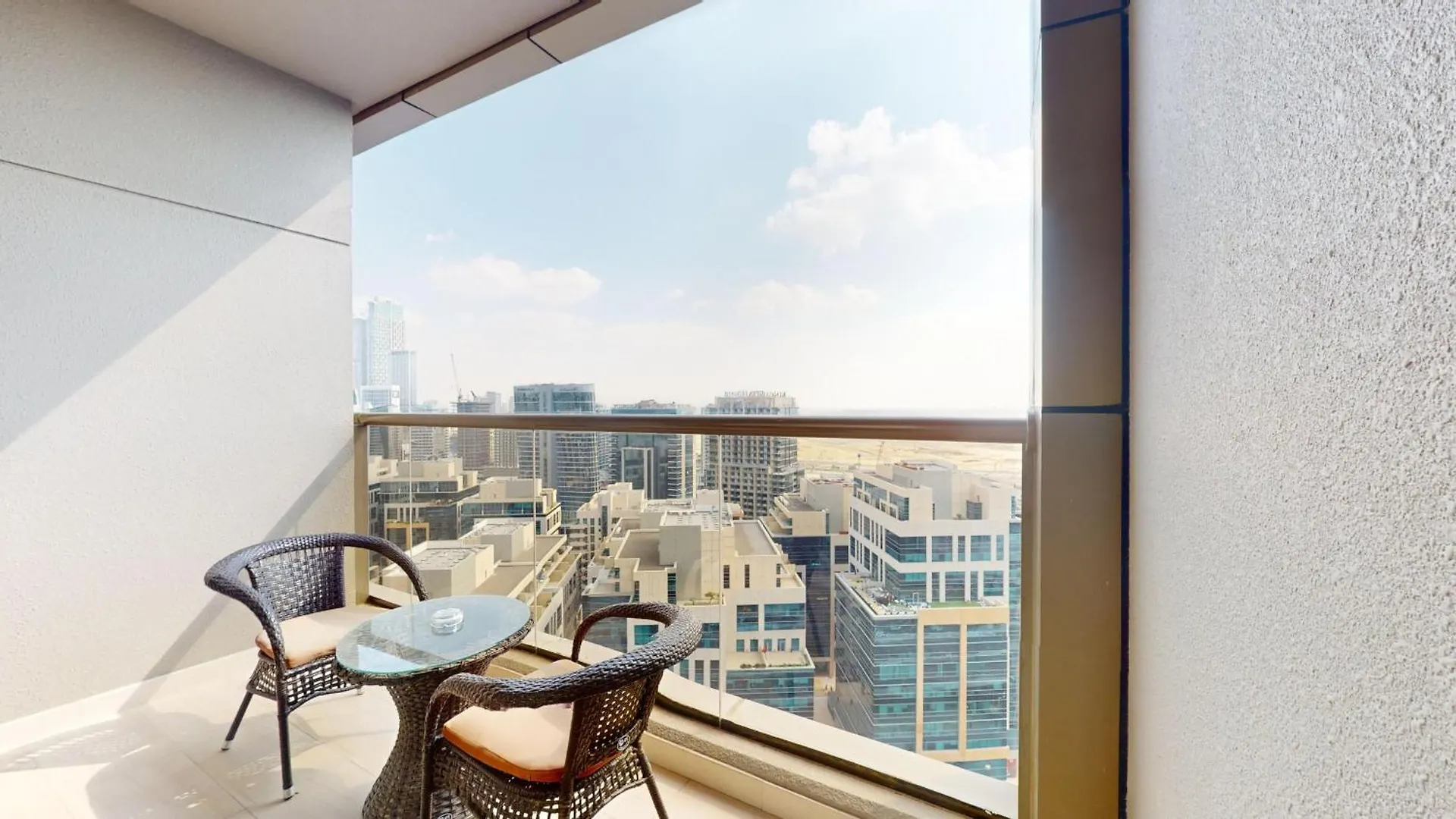 Primestay - Canal View Studio In Elite Downtown Dubai United Arab Emirates